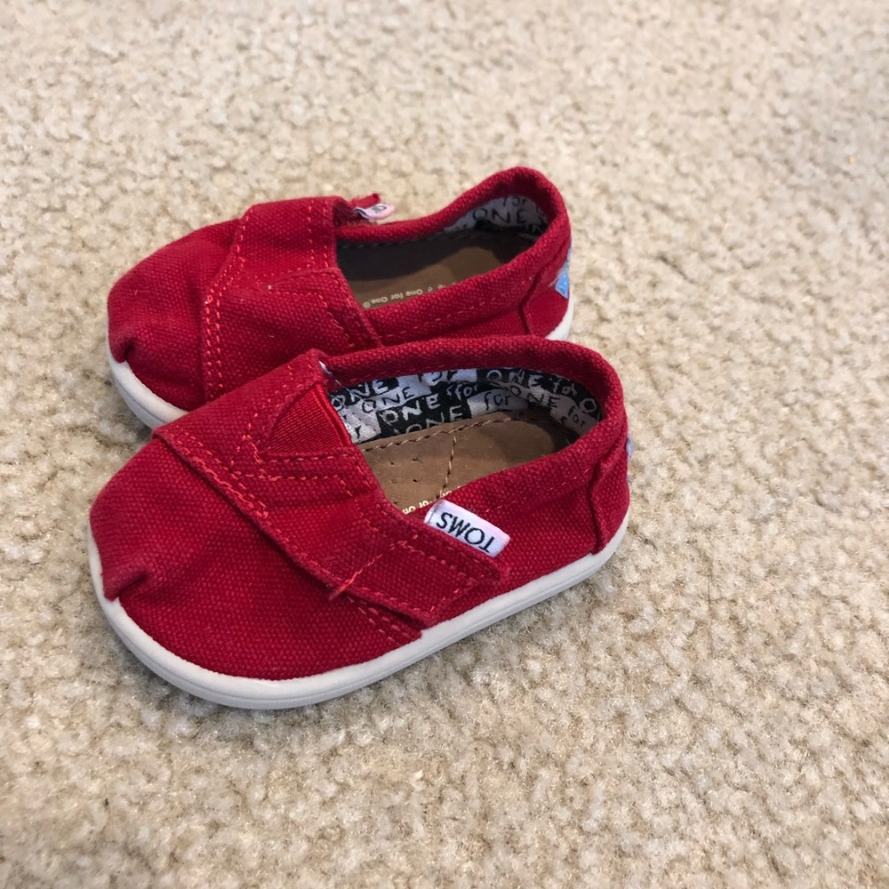 Toms size 1 great condition